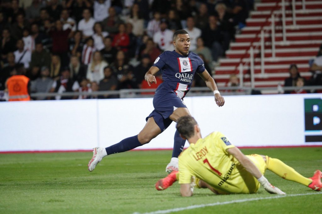 MbappÉ Supera A Leroy En El Enfrentamiento Contra El Ac Ajaccio. El Contrato MÁS Grande De La Historia 