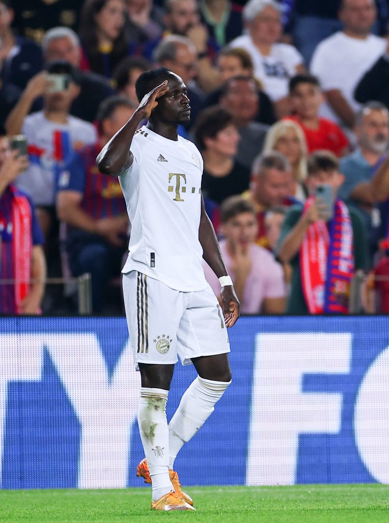 El Fc Barcelona Eliminado. Sadio ManÉ Celebrando El Primer Gol 