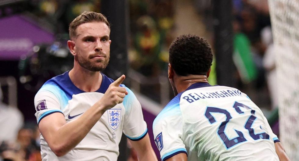 Henderson y Bellingham celebrando un gol para Inglaterra.